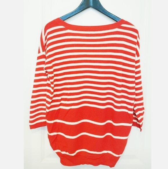 Juicy Couture Sweater🛍 - Picture 2 of 4